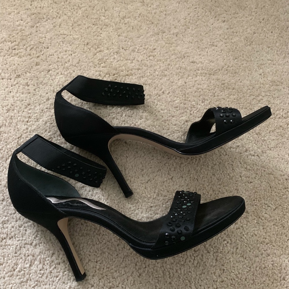 Nina Black Sandals